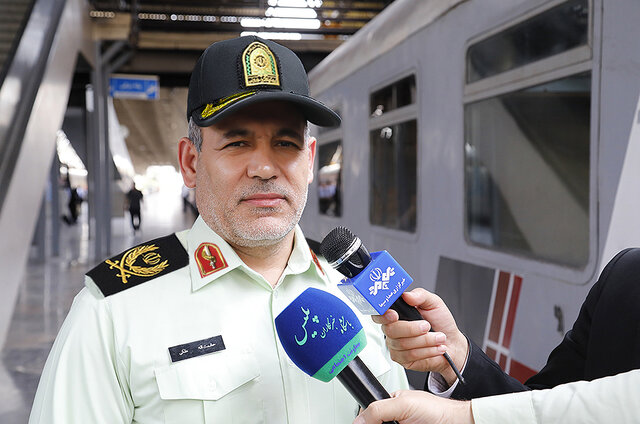 کشف بیش از ۲۰۰۰ کیلو گردوی قاچاق در انبار راه آهن تهران