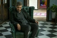 جواد عزتی با «کت چرمی» بر پرده سینماها